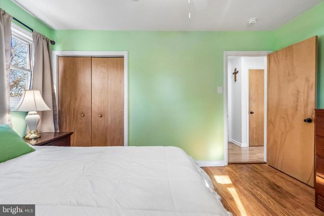 128 S COLES AVE, Maple Shade, NJ 08052