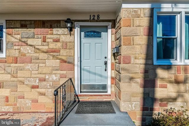 128 S COLES AVE, Maple Shade, NJ 08052