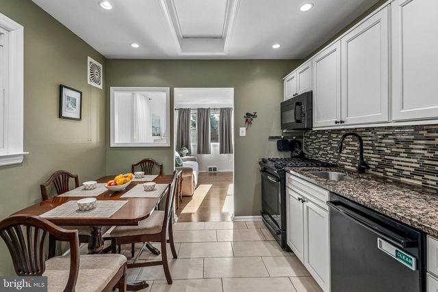 128 S COLES AVE, Maple Shade, NJ 08052