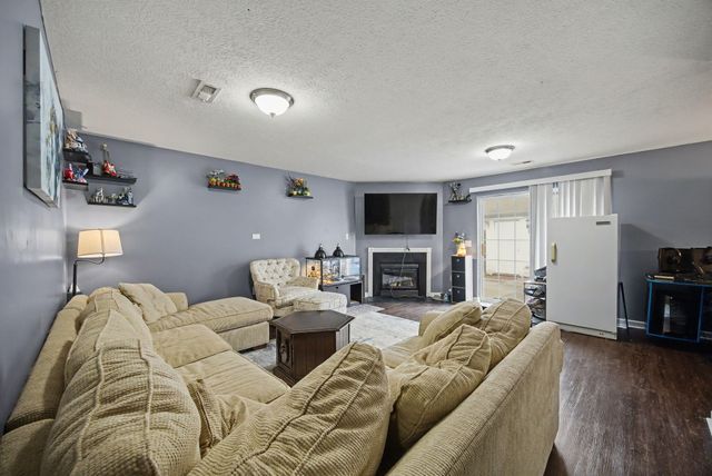 2416 Ogden Way, Lexington, KY 40509