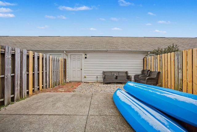 2416 Ogden Way, Lexington, KY 40509