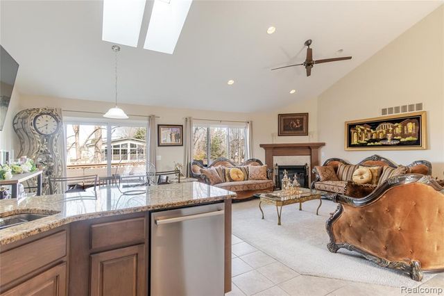 14789 N Park Drive, Utica, MI 48315