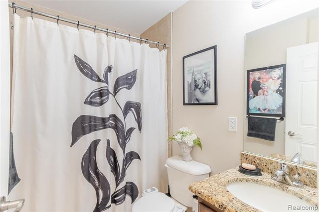 14789 N Park Drive, Utica, MI 48315