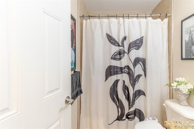 14789 N Park Drive, Utica, MI 48315