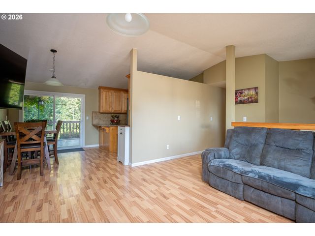 3008 Sw CHASTAIN Ave, Gresham, OR 97080