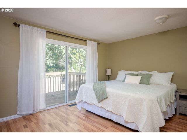 3008 Sw CHASTAIN Ave, Gresham, OR 97080