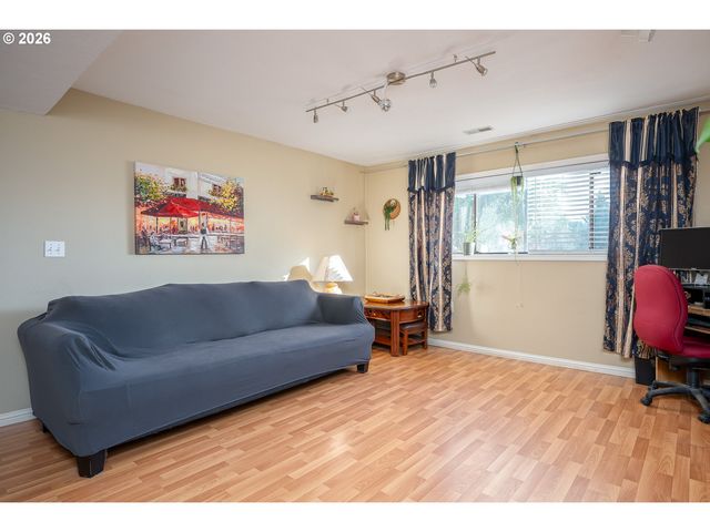3008 Sw CHASTAIN Ave, Gresham, OR 97080