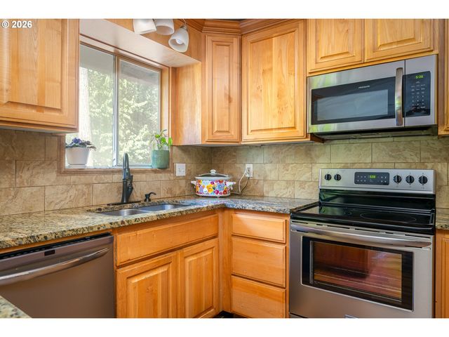 3008 Sw CHASTAIN Ave, Gresham, OR 97080