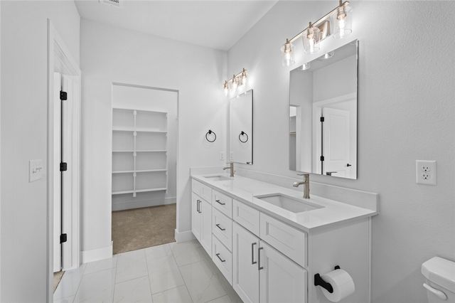 3058 W Berkeley Avenue, Rogers, AR 72758