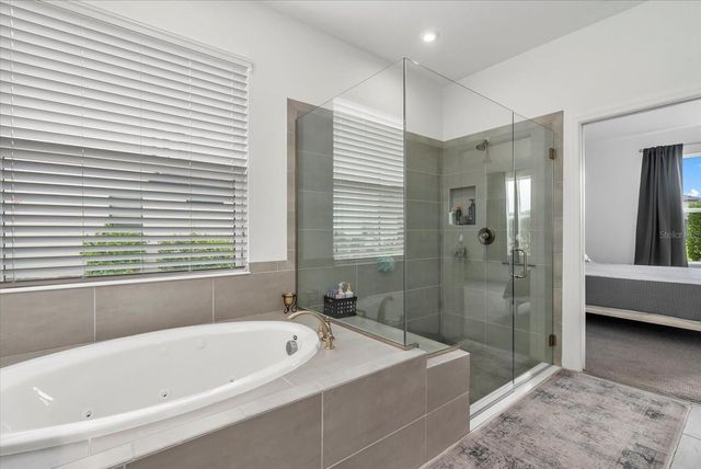 9291 STARRY NIGHT AVENUE, Sarasota, FL 34241