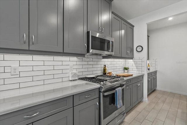 9291 STARRY NIGHT AVENUE, Sarasota, FL 34241