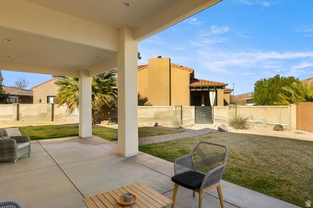 2360 W CHARDONNAY LN, St. George, UT 84770