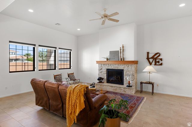 2360 W CHARDONNAY LN, St. George, UT 84770