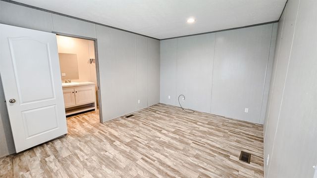 3803 Highway 180 E 26, Mineral Wells, TX 76067
