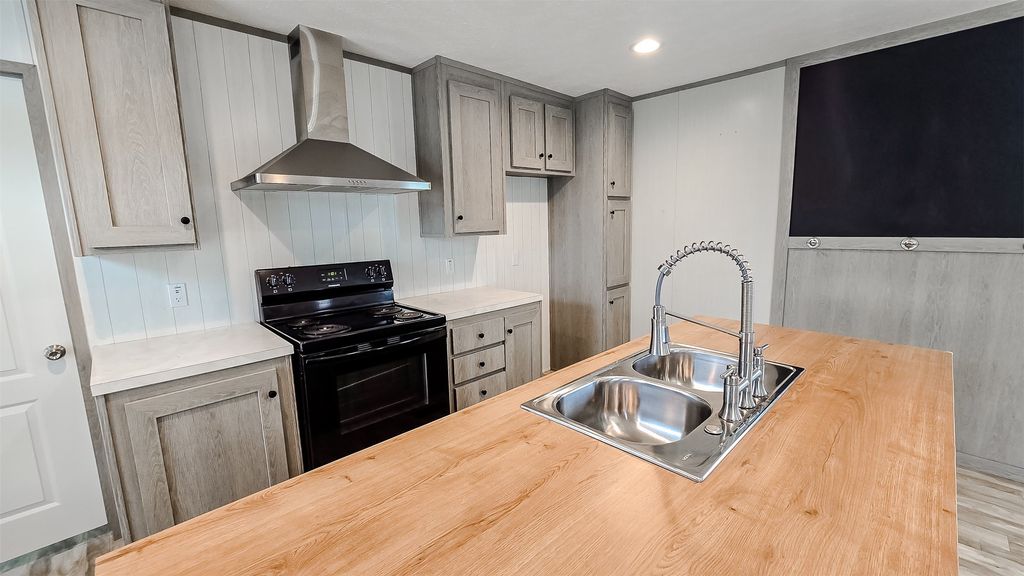 3803 Highway 180 E 26, Mineral Wells, TX 76067