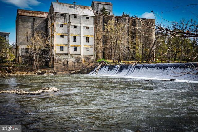 28042 RAPIDAN RD, Rapidan, VA 22733