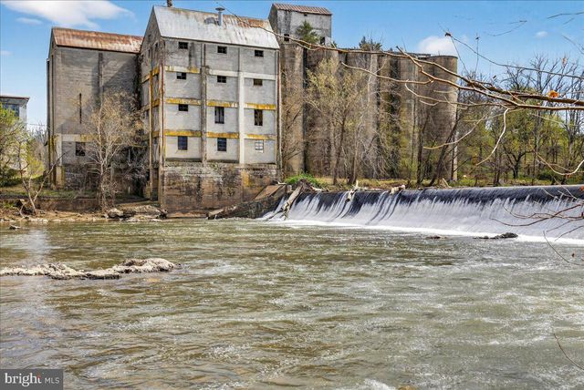 28042 RAPIDAN RD, Rapidan, VA 22733