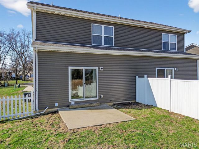 201 Old Schaeffer Lane, O'fallon, MO 63366