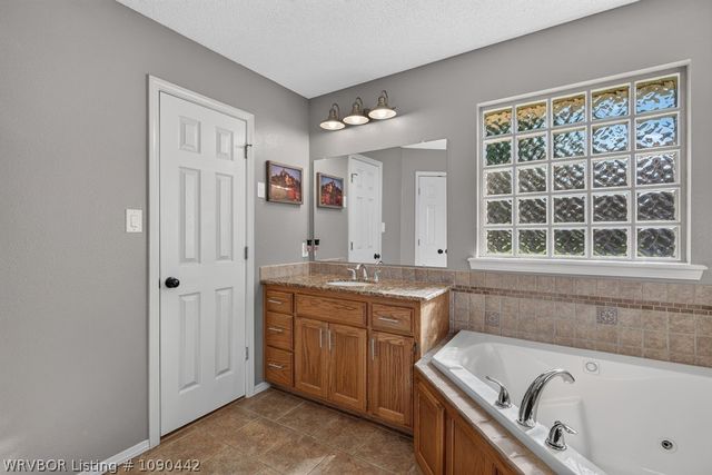 2720 Northridge Circle, Van Buren, AR 72956