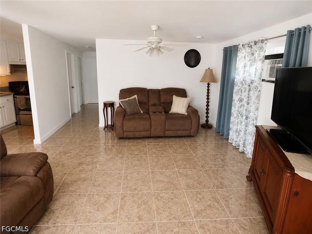 2204 Coronet ST, Fort Myers, FL 33907