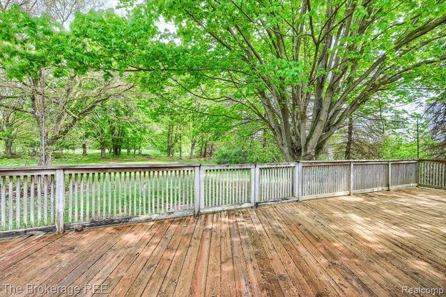 5042 Cook Road, Swartz Creek, MI 48473
