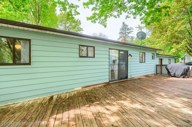 5042 Cook Road, Swartz Creek, MI 48473