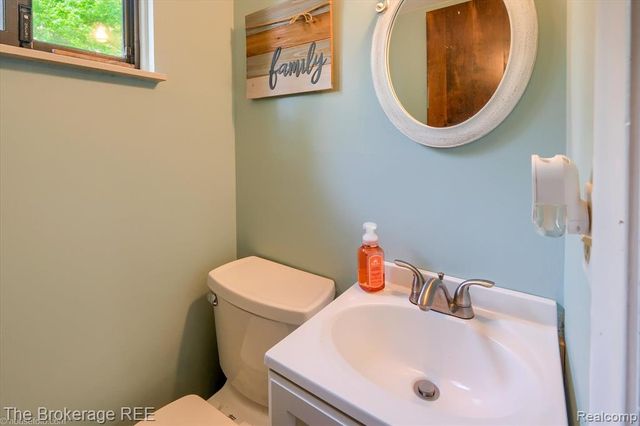 5042 Cook Road, Swartz Creek, MI 48473