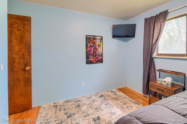 5042 Cook Road, Swartz Creek, MI 48473