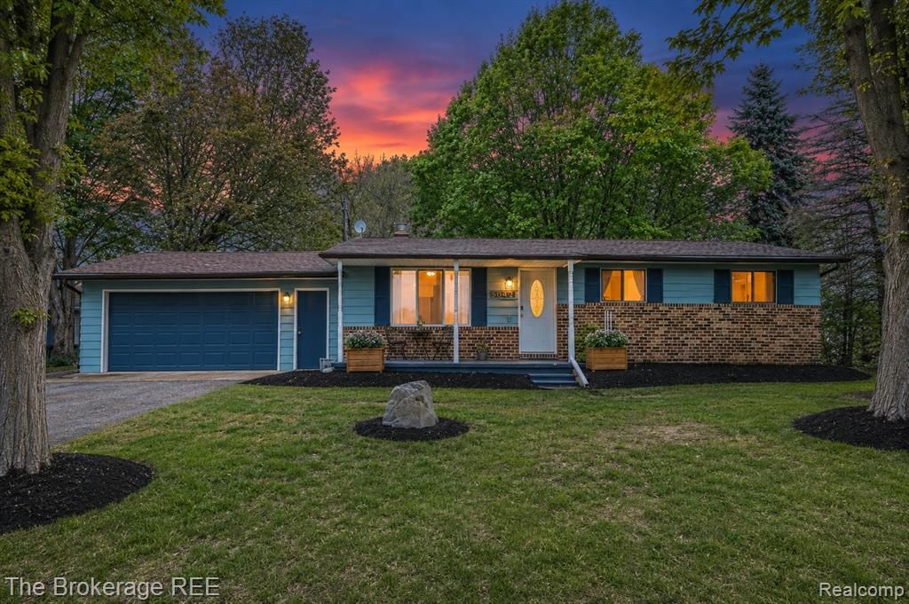5042 Cook Road, Swartz Creek, MI 48473