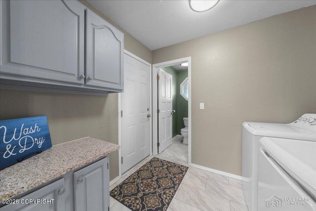 1855 N Kentucky Derby Drive, Palmer, AK 99645