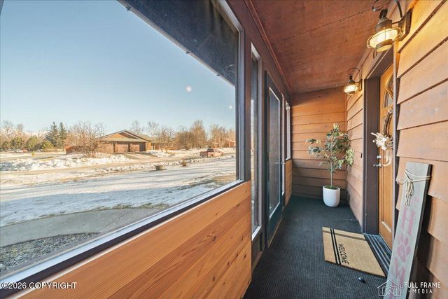 1855 N Kentucky Derby Drive, Palmer, AK 99645