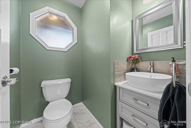 1855 N Kentucky Derby Drive, Palmer, AK 99645