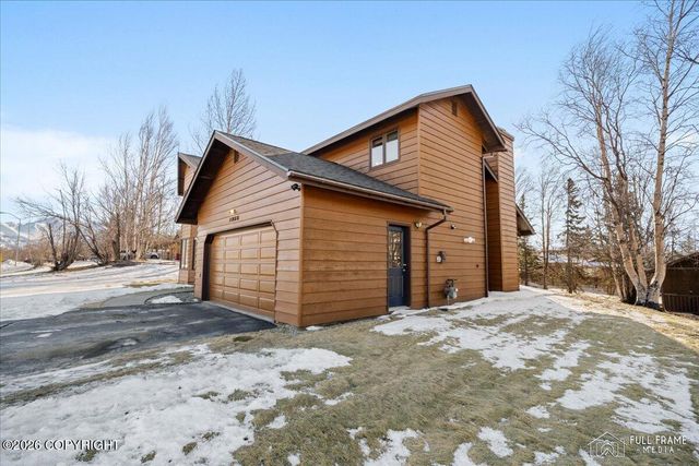 1855 N Kentucky Derby Drive, Palmer, AK 99645