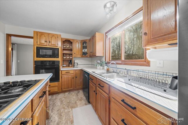 1855 N Kentucky Derby Drive, Palmer, AK 99645