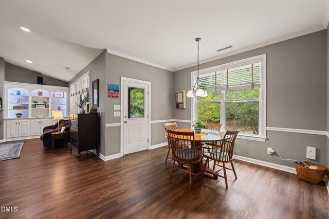 624 E Hatterleigh Avenue, Hillsborough, NC 27278