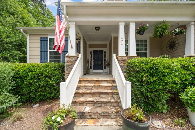 624 E Hatterleigh Avenue, Hillsborough, NC 27278