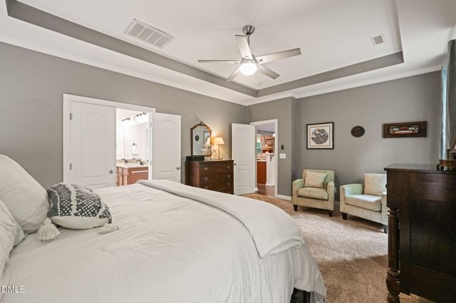624 E Hatterleigh Avenue, Hillsborough, NC 27278