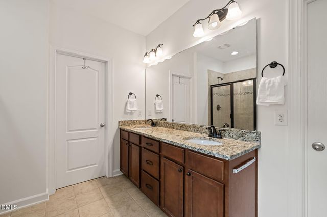 624 E Hatterleigh Avenue, Hillsborough, NC 27278