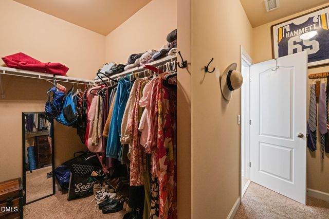 624 E Hatterleigh Avenue, Hillsborough, NC 27278