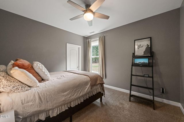 624 E Hatterleigh Avenue, Hillsborough, NC 27278