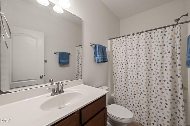 624 E Hatterleigh Avenue, Hillsborough, NC 27278