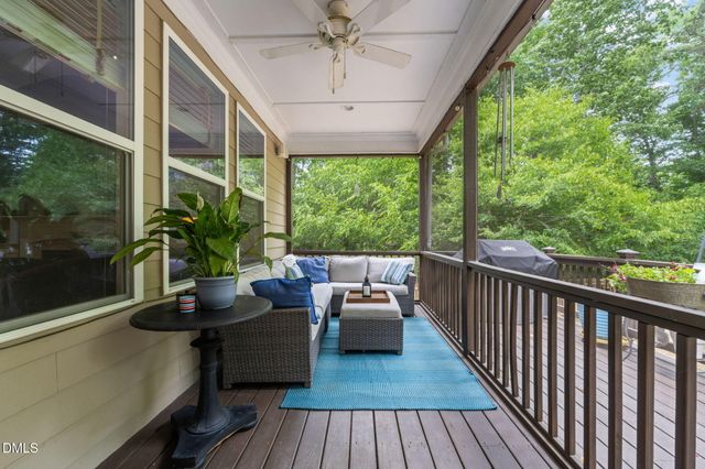 624 E Hatterleigh Avenue, Hillsborough, NC 27278