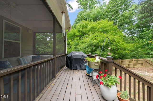 624 E Hatterleigh Avenue, Hillsborough, NC 27278