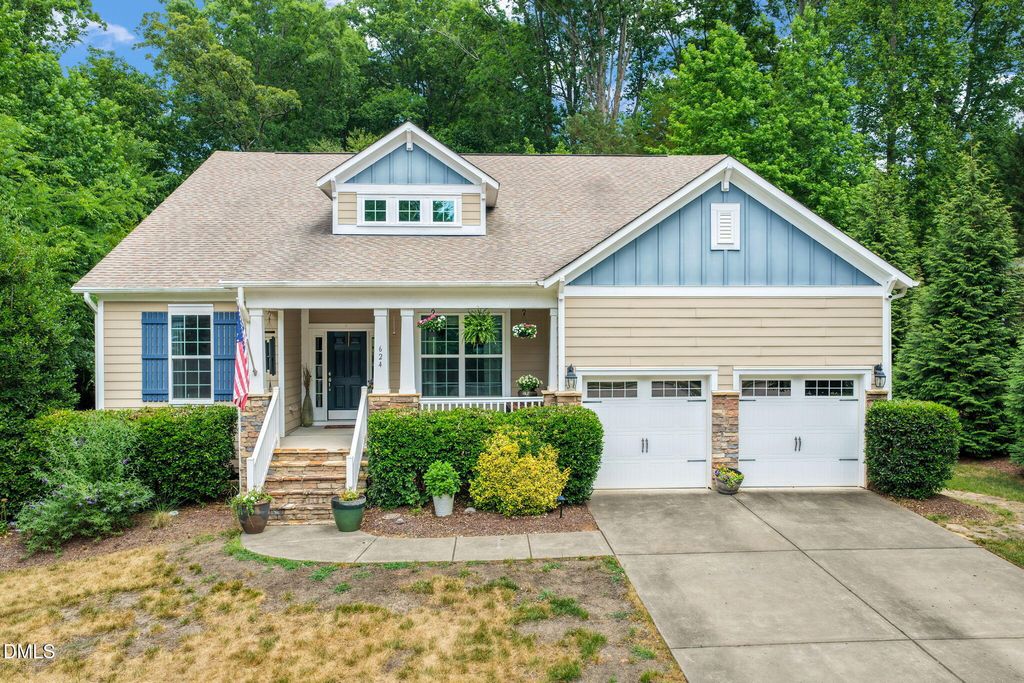 624 E Hatterleigh Avenue, Hillsborough, NC 27278