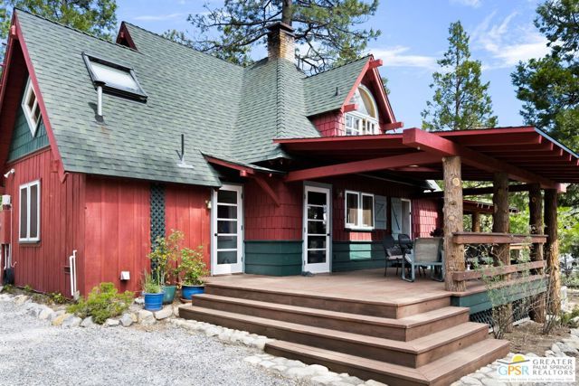 54700 Pine Crest Avenue, Idyllwild, CA 92549