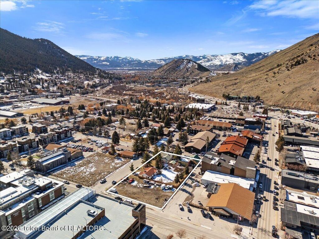165 S MILLWARD Street, Jackson, WY 83001 photo 11