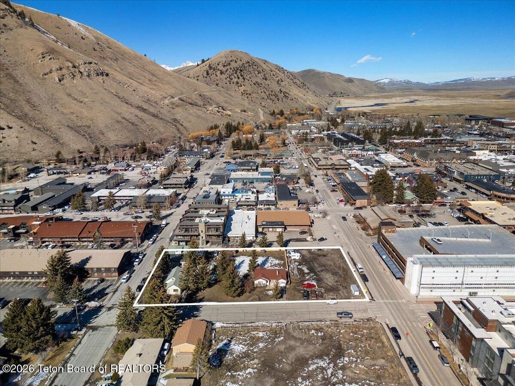 165 S MILLWARD Street, Jackson, WY 83001 photo 6