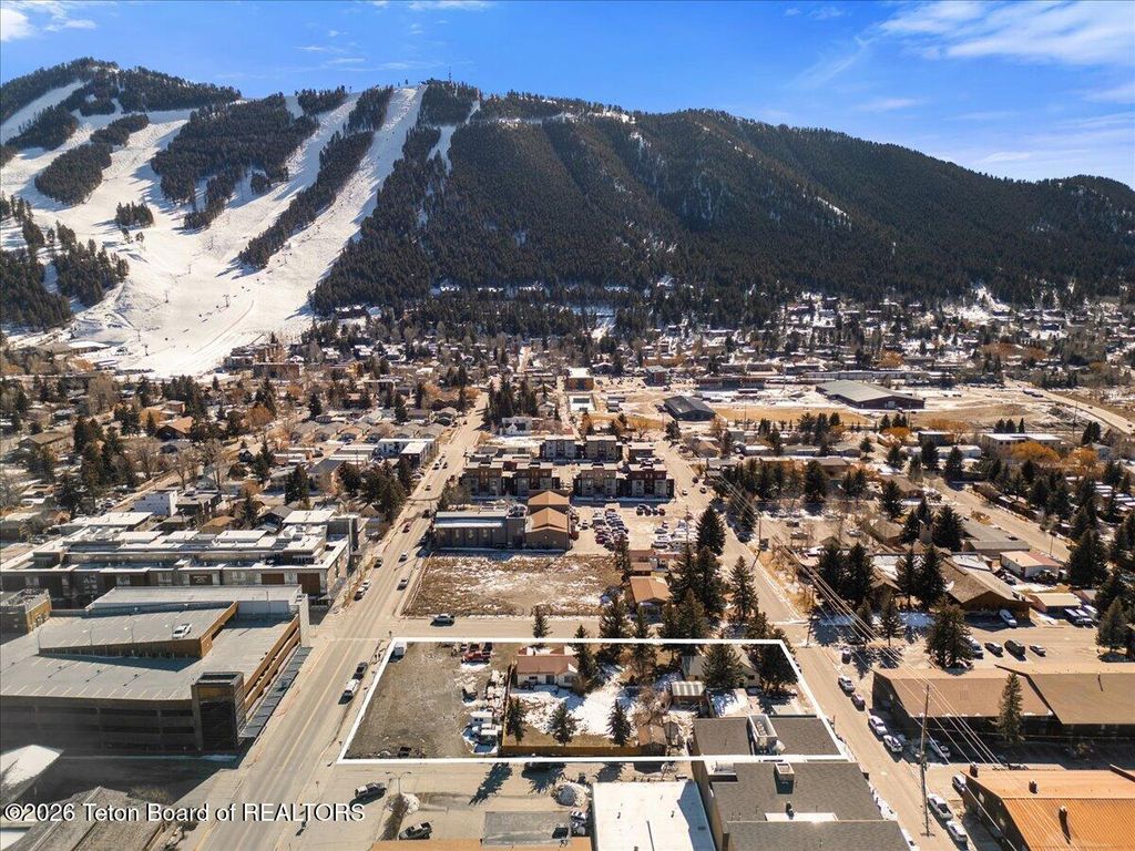 165 S MILLWARD Street, Jackson, WY 83001 photo 8