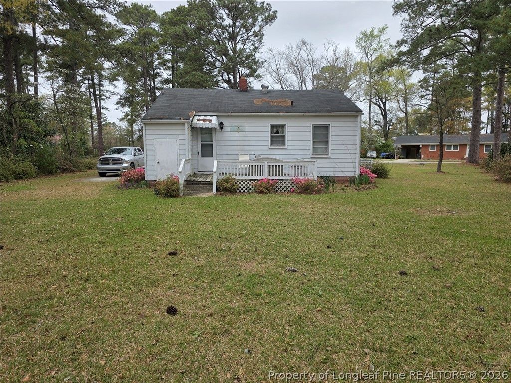 407 North Edinborough Street, Red Springs, NC 28377 — photo 4