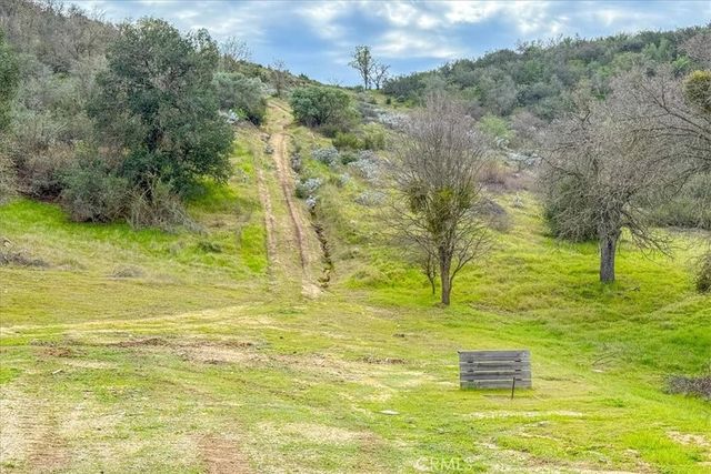 3151 Parkhill, Santa Margarita, CA 93453